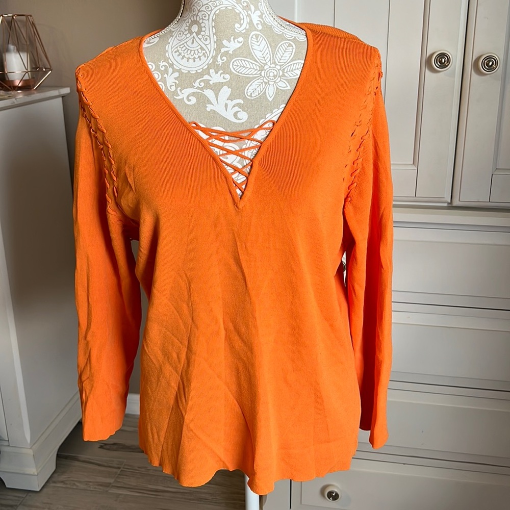 • Maurice Sasson orange knit top with braided shoulders, criss-cross front, L •